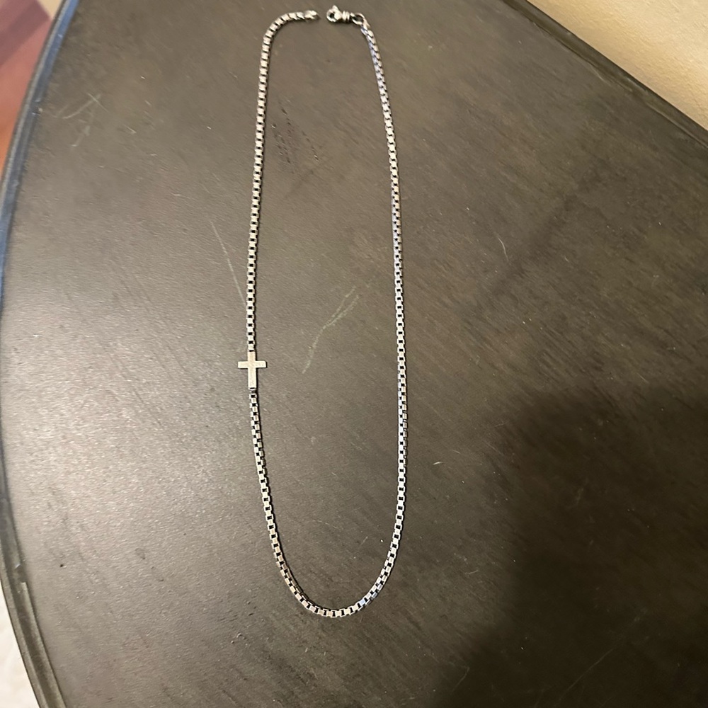 Elegant Silver Cross Necklace